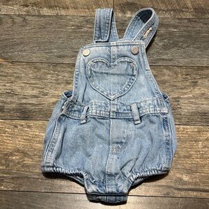Old Navy Heart denim jean Overalls Size 6-12 Month EUC